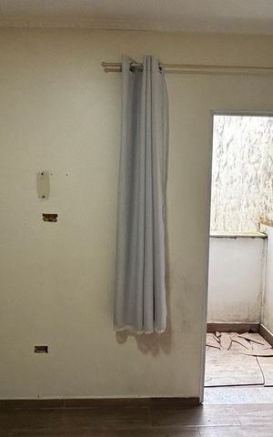 Casa à venda com 198m², 4 quartos e 2 vagas Casa à venda com 198m², 4 quartos e 2 vagasQuarto 1