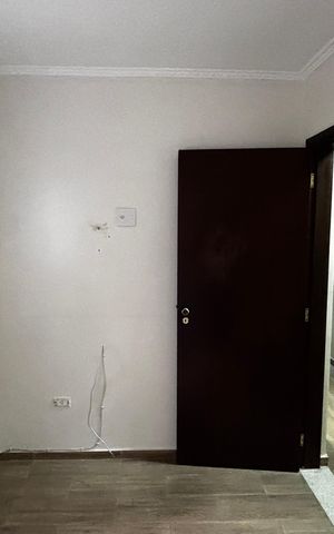 Casa à venda com 198m², 4 quartos e 2 vagas Casa à venda com 198m², 4 quartos e 2 vagasQuarto 2
