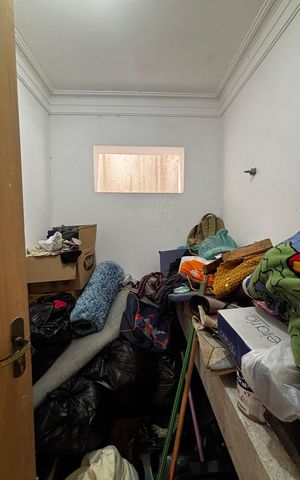 Casa à venda com 198m², 4 quartos e 2 vagas Casa à venda com 198m², 4 quartos e 2 vagasLavabo