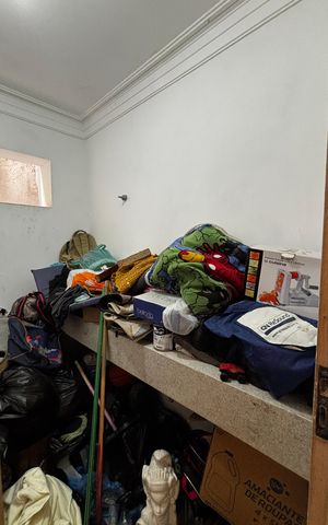 Casa à venda com 198m², 4 quartos e 2 vagas Casa à venda com 198m², 4 quartos e 2 vagasLavabo