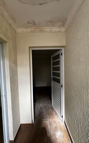 Casa à venda com 198m², 4 quartos e 2 vagas Casa à venda com 198m², 4 quartos e 2 vagasQuarto 3 Varanda