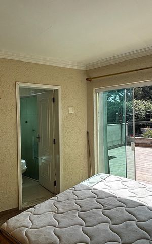 Casa à venda com 198m², 4 quartos e 2 vagas Casa à venda com 198m², 4 quartos e 2 vagasSuite