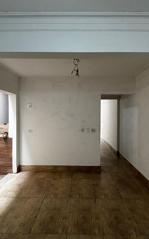 Casa à venda com 198m², 4 quartos e 2 vagas Casa à venda com 198m², 4 quartos e 2 vagasSala de Jantar