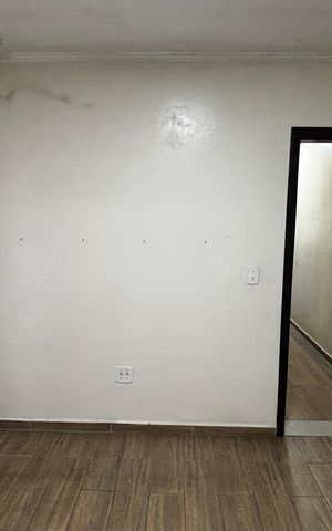 Casa à venda com 198m², 4 quartos e 2 vagas Casa à venda com 198m², 4 quartos e 2 vagasQuarto 3
