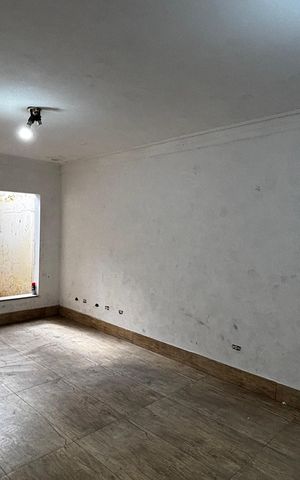Casa à venda com 198m², 4 quartos e 2 vagas Casa à venda com 198m², 4 quartos e 2 vagasSala