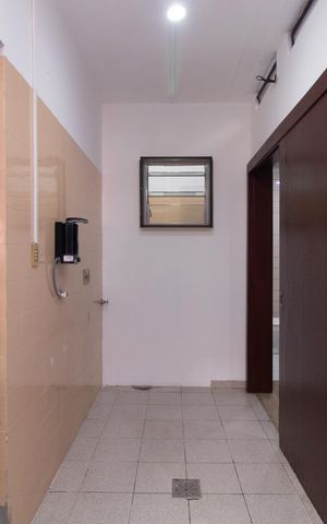 Casa à venda com 280m², 4 quartos e 4 vagasÁrea de Serviço