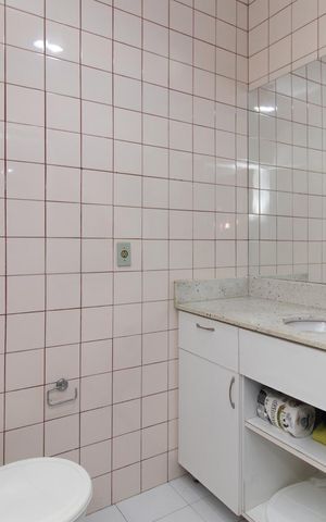 Casa à venda com 280m², 4 quartos e 4 vagasÁrea de Serviço