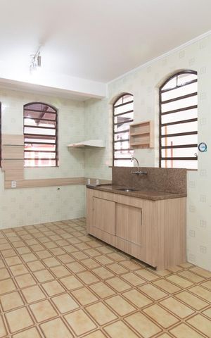 Casa à venda com 280m², 4 quartos e 4 vagasCozinha