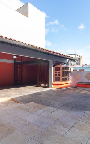 Casa à venda com 280m², 4 quartos e 4 vagasQuintal