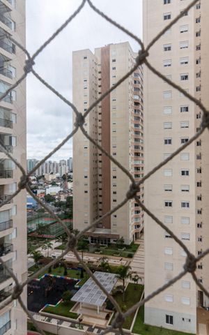 Apartamento à venda com 83m², 3 quartos e 2 vagasVaranda gourmet - vista