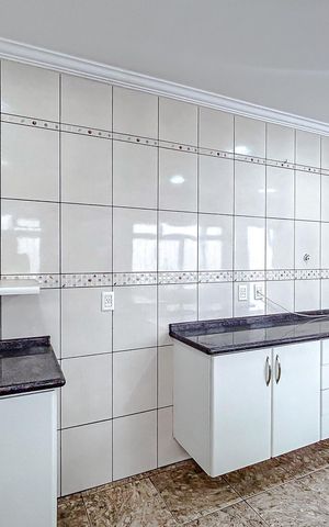 Casa à venda com 300m², 4 quartos e 4 vagasCozinha