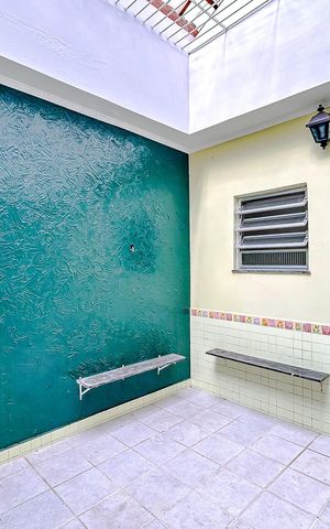 Casa à venda com 300m², 4 quartos e 4 vagasÁrea externa