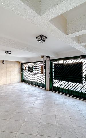 Casa à venda com 300m², 4 quartos e 4 vagasGaragem