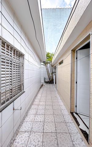 Casa à venda com 300m², 4 quartos e 4 vagasÁrea externa