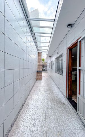 Casa à venda com 300m², 4 quartos e 4 vagasÁrea externa