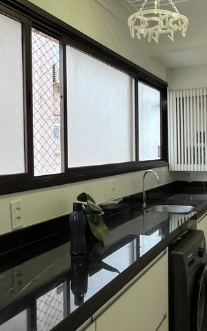 Apartamento para alugar com 208m², 4 quartos e 2 vagasÁrea de Serviço