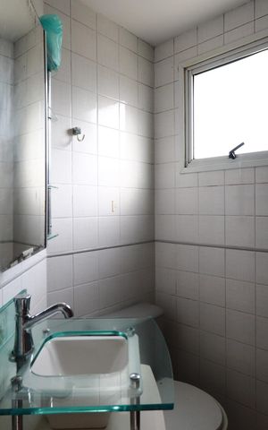 Apartamento à venda com 54m², 2 quartos e 2 vagasBanheiro da Suíte
