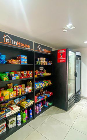 Studio à venda com 26m², 1 quarto e sem vaga Studio à venda com 26m², 1 quarto e sem vagaÁrea comum - Mercado