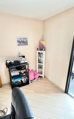 Apartamento à venda com 140m², 4 quartos e 2 vagas Apartamento à venda com 140m², 4 quartos e 2 vagasQuarto 2 / Escritório