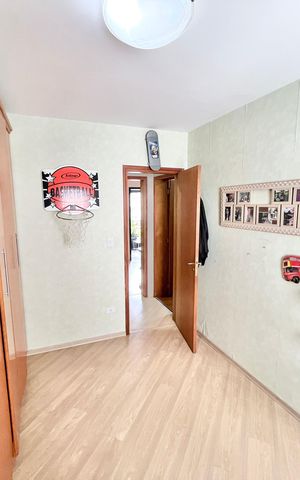 Apartamento à venda com 140m², 4 quartos e 2 vagas Apartamento à venda com 140m², 4 quartos e 2 vagasQuarto 1 - Suíte