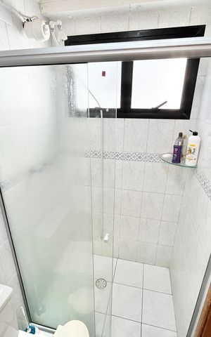 Apartamento à venda com 140m², 4 quartos e 2 vagas Apartamento à venda com 140m², 4 quartos e 2 vagasBanheiro da Suíte 1