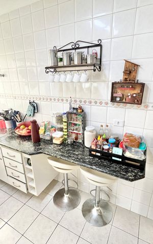 Apartamento à venda com 140m², 4 quartos e 2 vagas Apartamento à venda com 140m², 4 quartos e 2 vagasCozinha