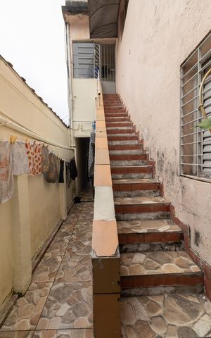 Casa à venda com 150m², 2 quartos e 1 vaga Casa à venda com 150m², 2 quartos e 1 vagaEntrada