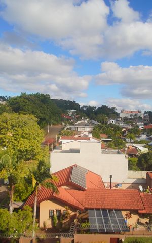 Apartamento à venda com 137m², 3 quartos e 2 vagasVista da Suíte 1