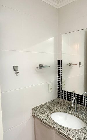 Apartamento à venda com 68m², 2 quartos e 1 vaga Apartamento à venda com 68m², 2 quartos e 1 vagaBanheiro 1