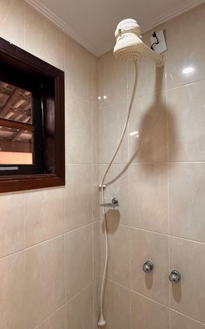 Casa de condomínio para alugar com 400m², 4 quartos e 4 vagas Casa de condomínio para alugar com 400m², 4 quartos e 4 vagasBanheiro Social