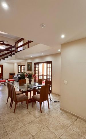 Casa de condomínio para alugar com 400m², 4 quartos e 4 vagas