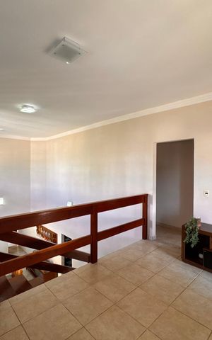 Casa de condomínio para alugar com 400m², 4 quartos e 4 vagas Casa de condomínio para alugar com 400m², 4 quartos e 4 vagasSala (Segundo Andar)