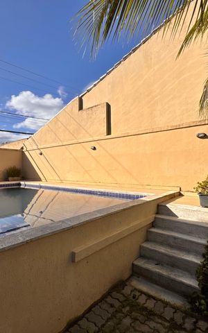 Casa de condomínio para alugar com 400m², 4 quartos e 4 vagas Casa de condomínio para alugar com 400m², 4 quartos e 4 vagasÁrea externa
