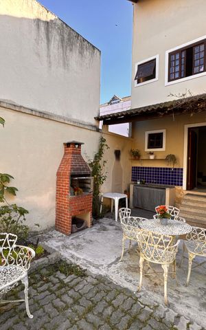 Casa de condomínio para alugar com 400m², 4 quartos e 4 vagas Casa de condomínio para alugar com 400m², 4 quartos e 4 vagasÁrea externa