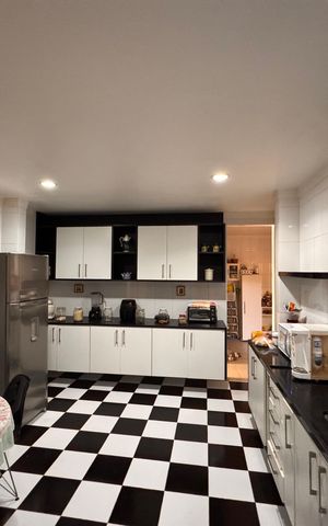 Casa de condomínio para alugar com 400m², 4 quartos e 4 vagas Casa de condomínio para alugar com 400m², 4 quartos e 4 vagasCozinha