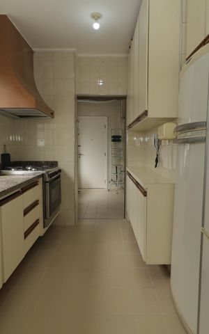 Apartamento à venda com 178m², 3 quartos e 3 vagasCozinha
