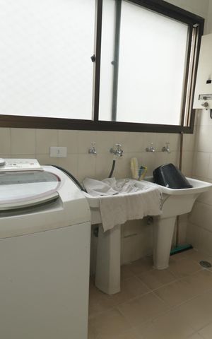 Apartamento à venda com 178m², 3 quartos e 3 vagasÁrea de Serviço
