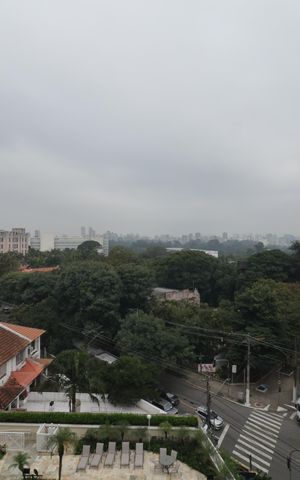 Apartamento à venda com 178m², 3 quartos e 3 vagasVista da Sala de TV