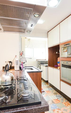 Apartamento à venda com 77m², 3 quartos e 2 vagasCozinha