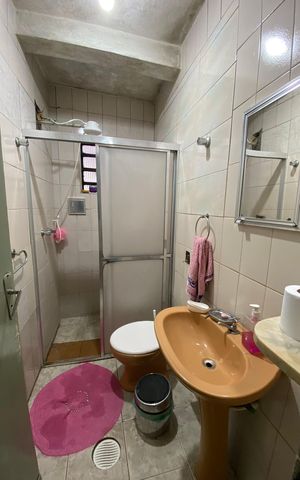 Casa à venda com 286m², 2 quartos e sem vaga Casa à venda com 286m², 2 quartos e sem vagaBanheiro