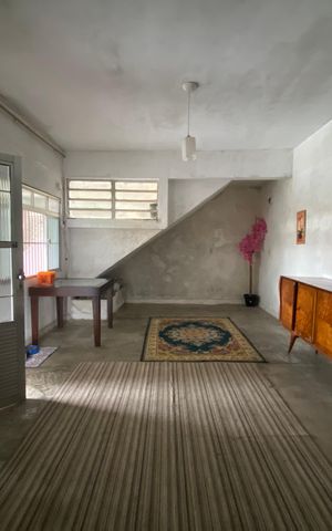 Casa à venda com 286m², 2 quartos e sem vaga Casa à venda com 286m², 2 quartos e sem vagaSala