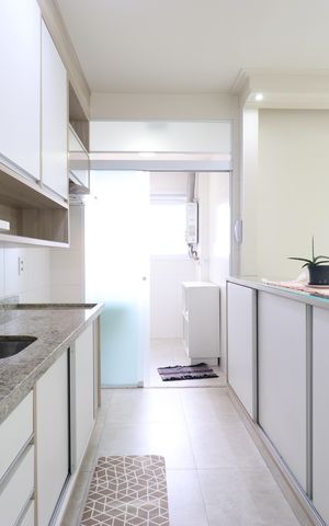 Apartamento à venda com 65m², 2 quartos e 2 vagasCozinha e Área de Serviço