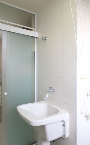 Apartamento à venda com 65m², 2 quartos e 2 vagasCozinha e Área de Serviço