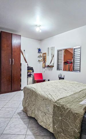 Casa à venda com 137m², 4 quartos e 1 vaga Casa à venda com 137m², 4 quartos e 1 vagaQuarto 1