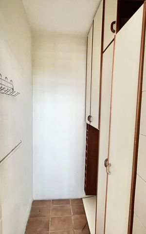 Apartamento à venda com 80m², 2 quartos e sem vaga Apartamento à venda com 80m², 2 quartos e sem vagaDespensa