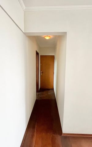 Apartamento à venda com 80m², 2 quartos e sem vaga Apartamento à venda com 80m², 2 quartos e sem vagaCorredor