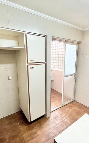 Apartamento à venda com 80m², 2 quartos e sem vaga Apartamento à venda com 80m², 2 quartos e sem vagaCozinha