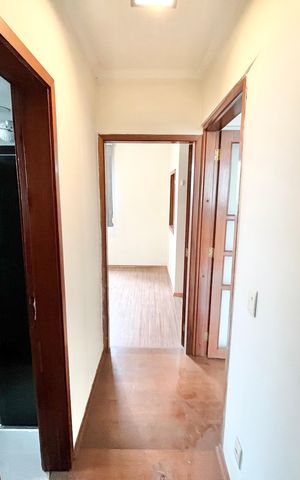 Apartamento à venda com 80m², 2 quartos e sem vaga Apartamento à venda com 80m², 2 quartos e sem vagaCorredor