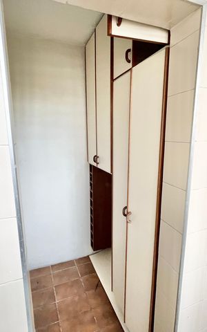 Apartamento à venda com 80m², 2 quartos e sem vaga Apartamento à venda com 80m², 2 quartos e sem vagaDespensa