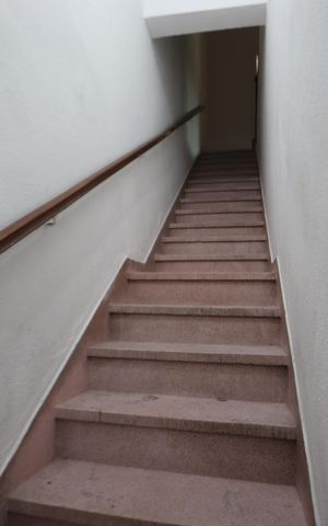 Apartamento para alugar com 84m², 2 quartos e sem vagaEscada de Acesso